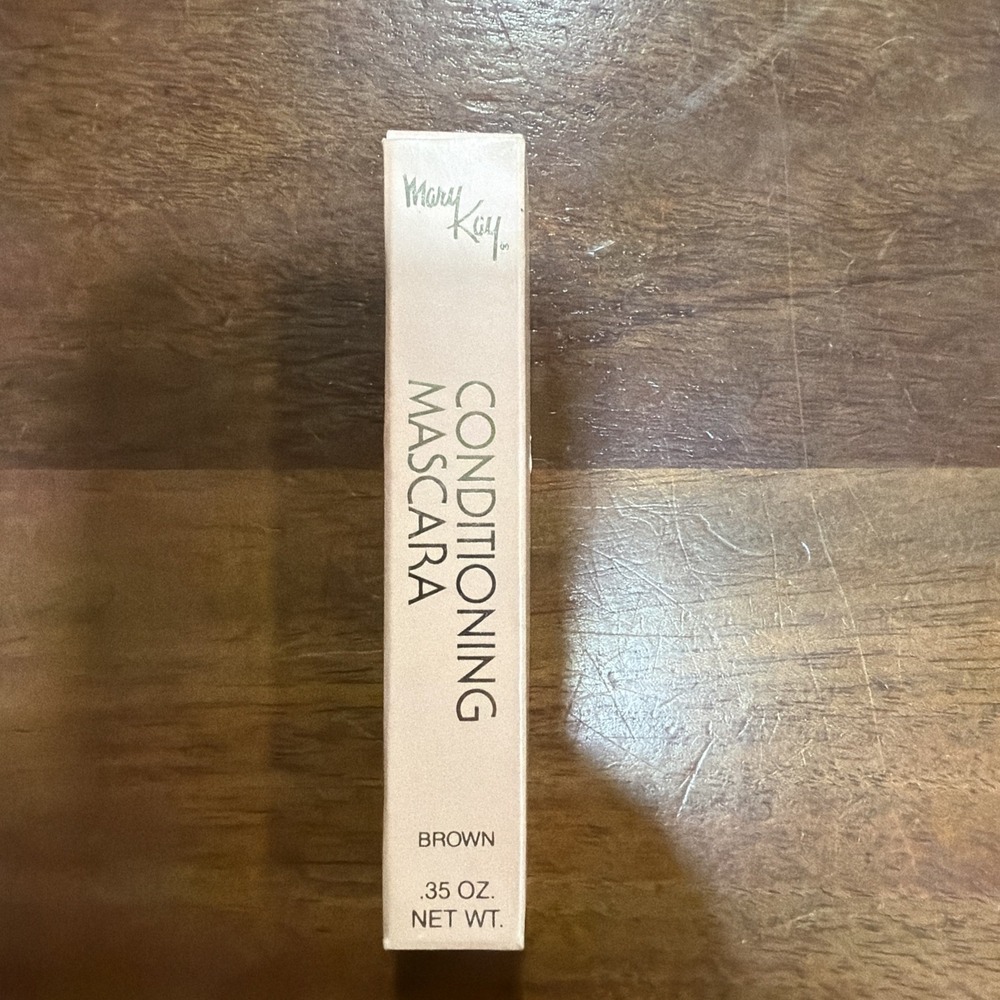 Vintage 1980's Mary Kay Conditioning Mascara (BROWN) .35 oz 0442 NOS